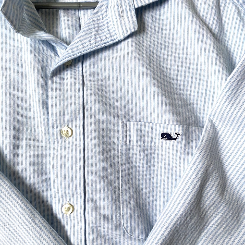 Vineyard Vines Button Down 🐳